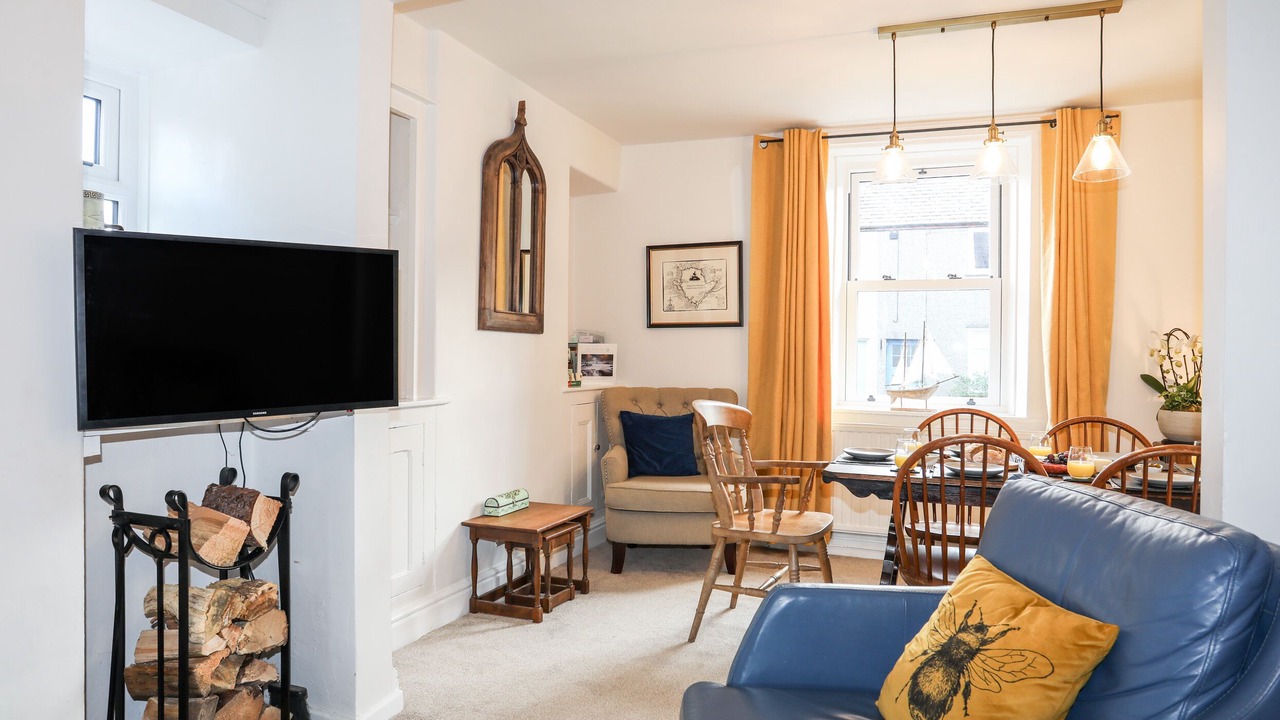 Photo of Livingroom in Penmon