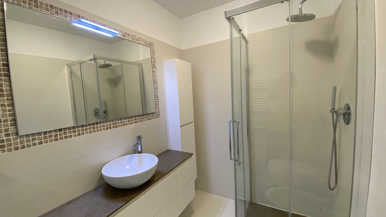 Photo of Bathroom in Menton