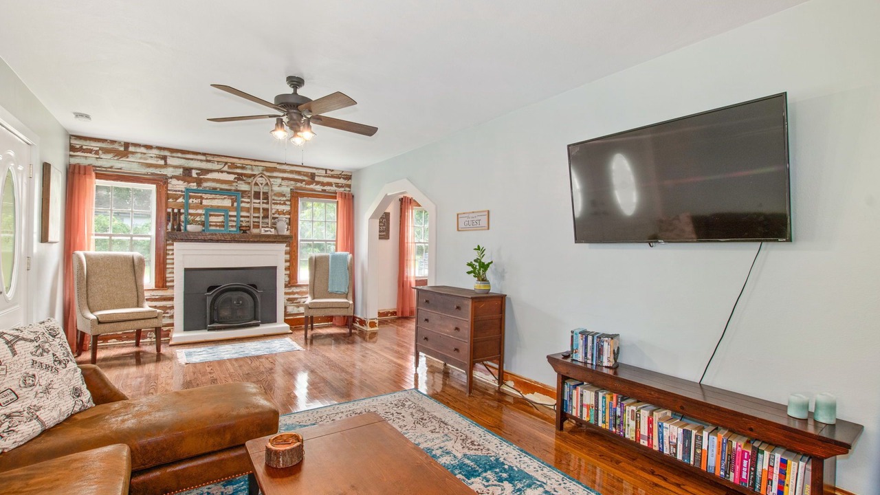 Photo of Livingroom in Trenton