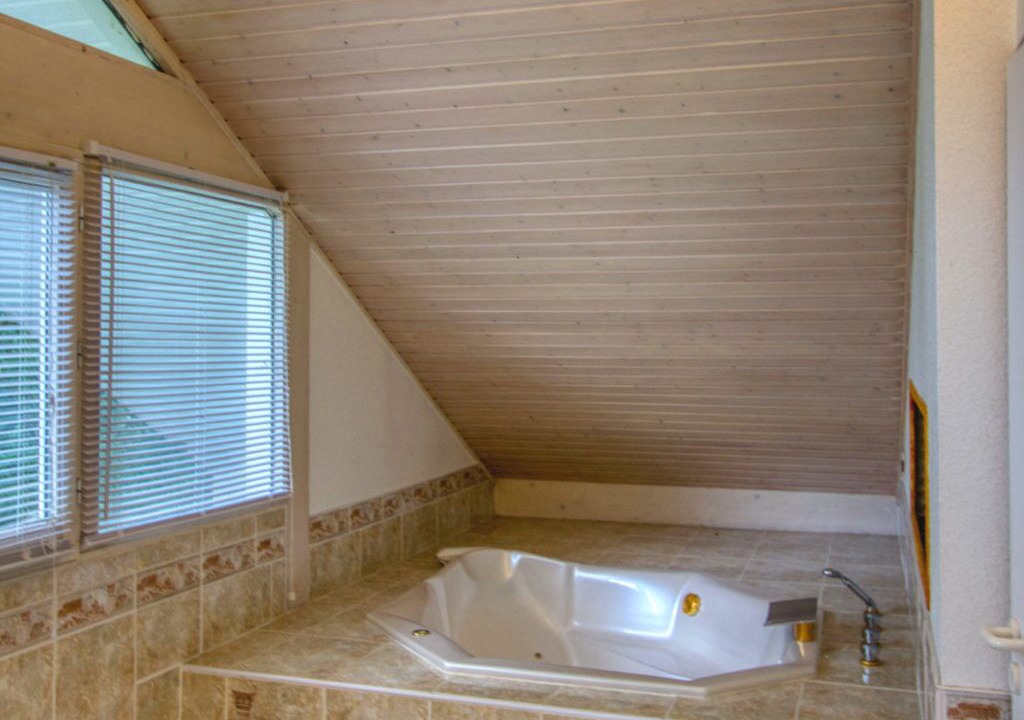 Photo of Bathroom in Rumilly