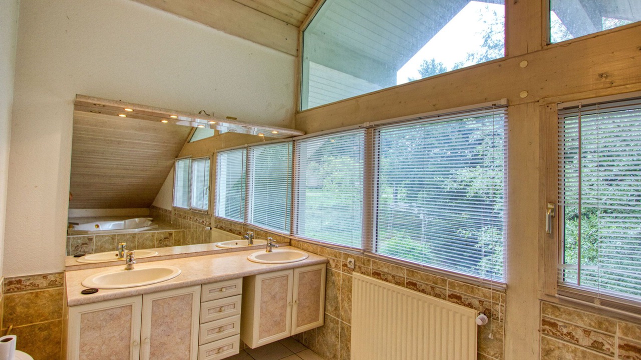 Photo of Bathroom in Rumilly