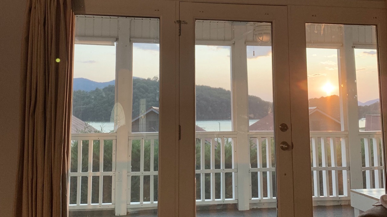 Photo of Others in Hiawassee
