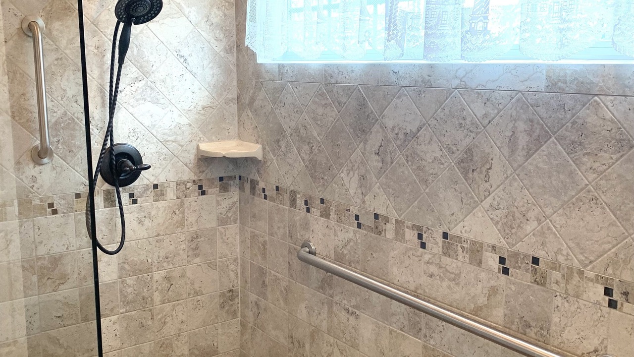 Photo of Bathroom in Hiawassee