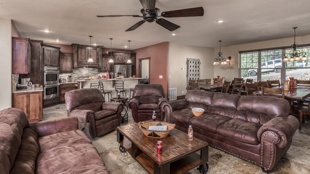 Photo of Livingroom in Ruidoso