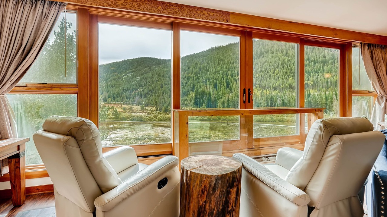 Photo of Bedroom in Lakeside Village