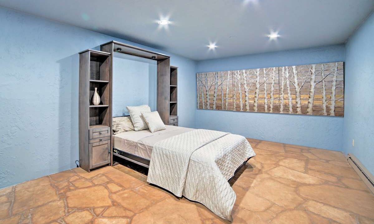 Photo of Bedroom in Spanish Valley