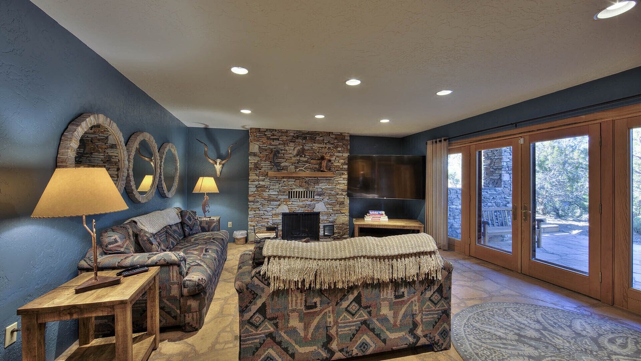 Photo of Livingroom in Spanish Valley