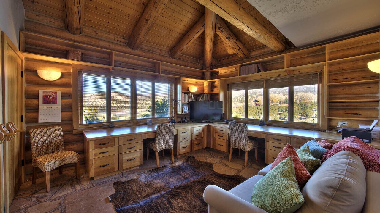 Photo of Livingroom in Spanish Valley