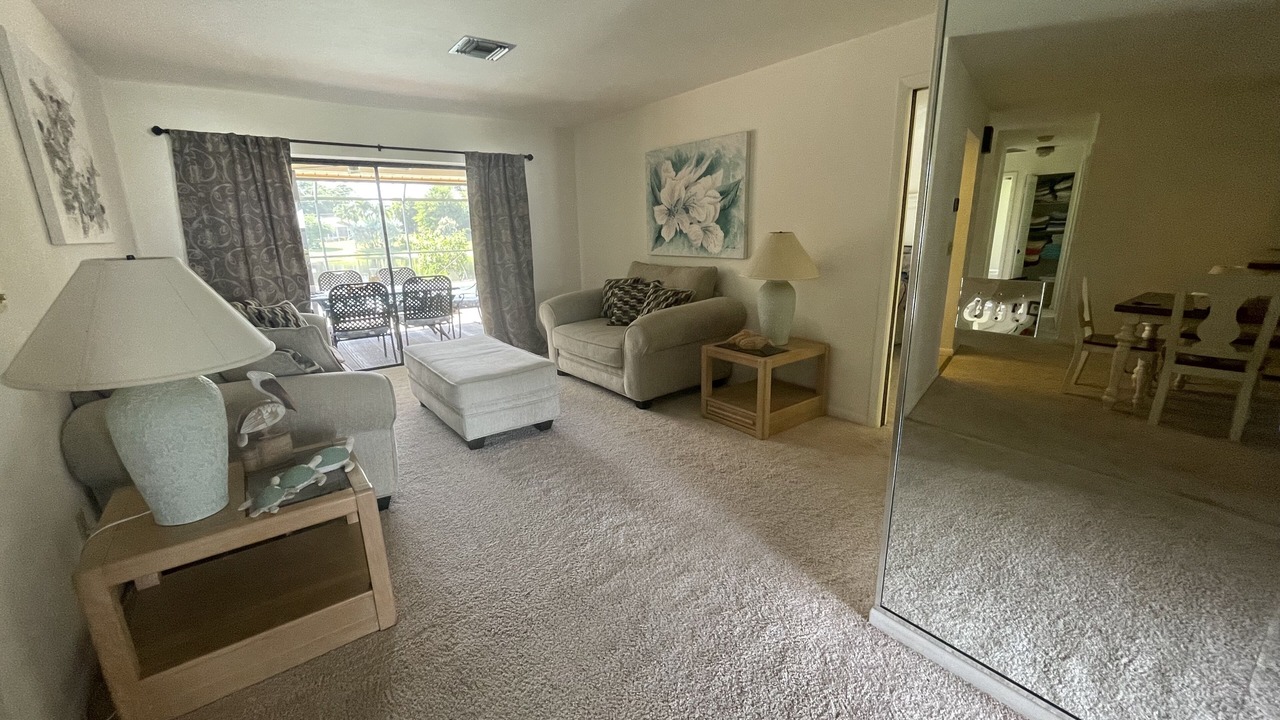Photo of Livingroom in East Naples