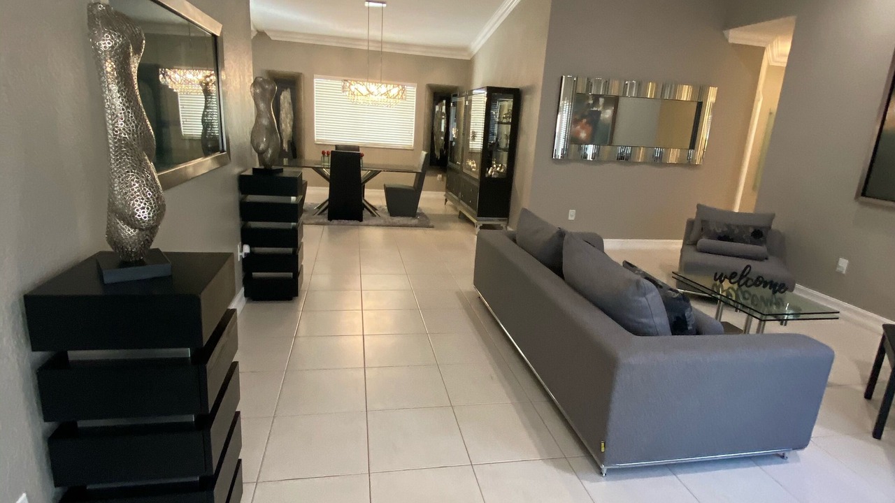 Photo of Bedroom in Miami Lakes