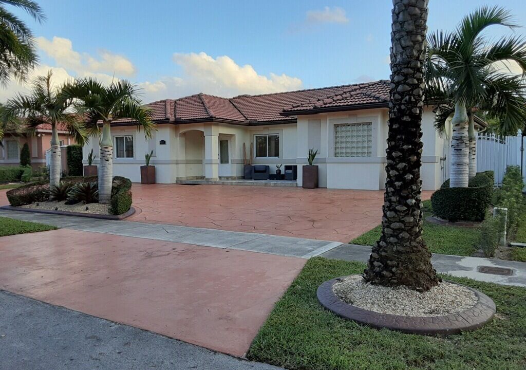 Photo of Outdoor in Miami Lakes