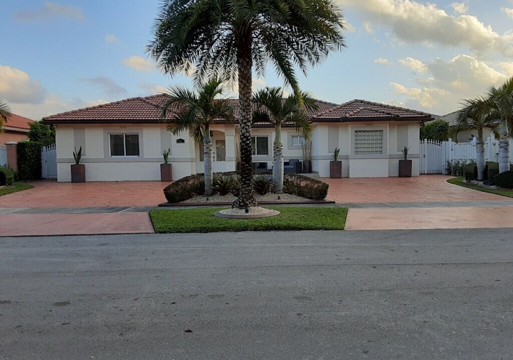 Photo of Outdoor in Miami Lakes