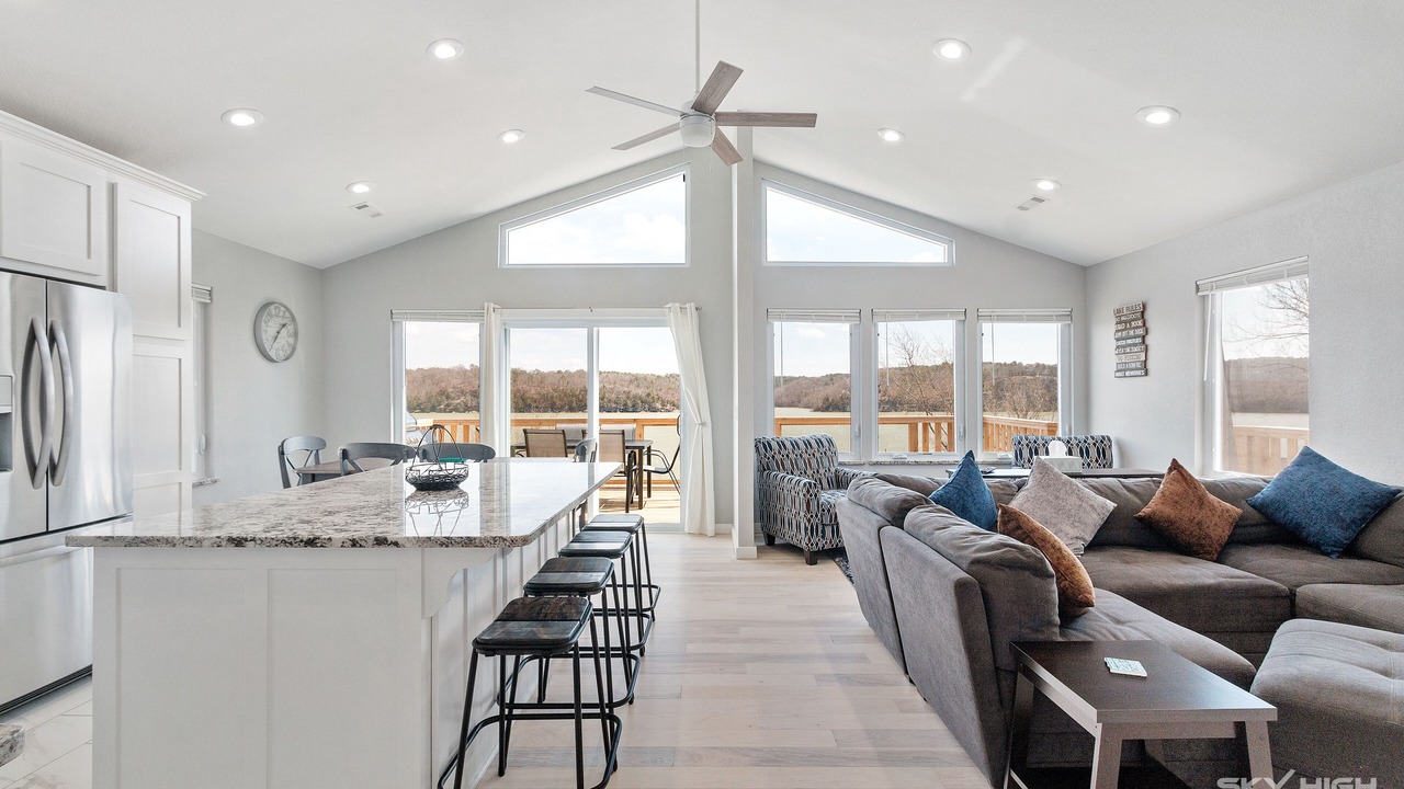 Photo of Livingroom in Beaver Shores