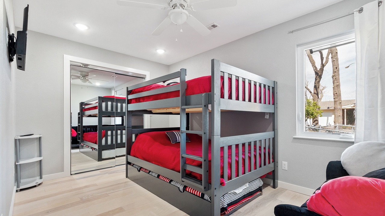 Photo of Bedroom in Beaver Shores