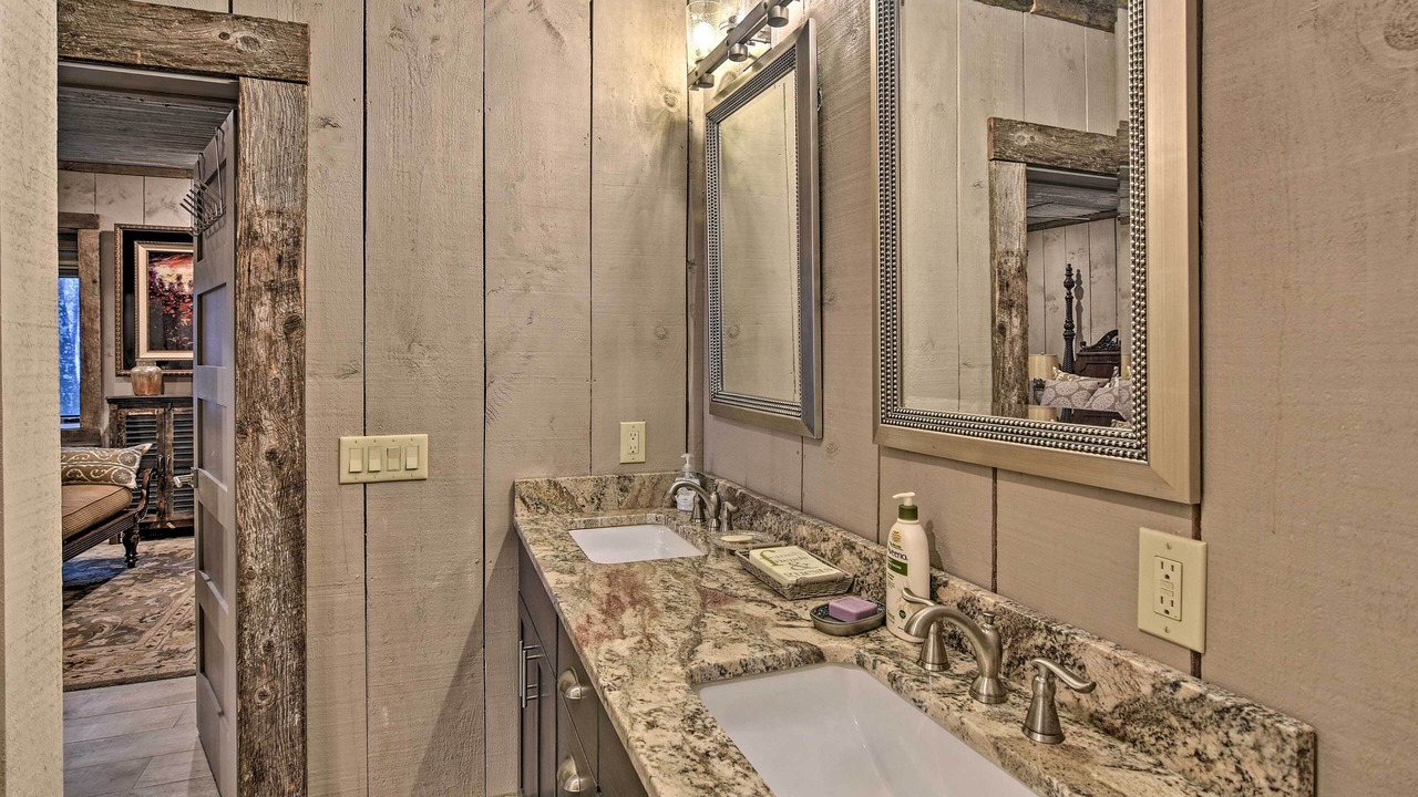 Photo of Bathroom in Beech Mountain