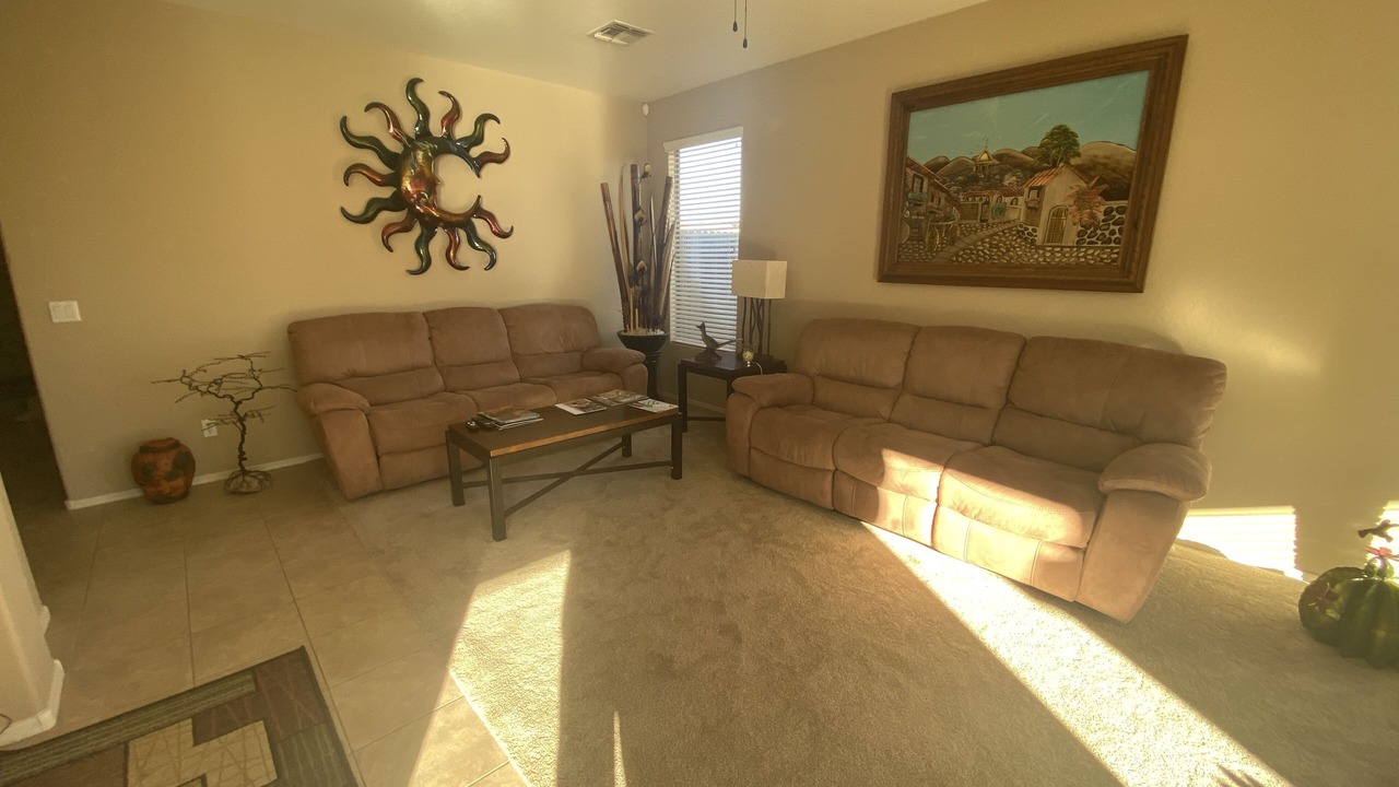 Photo of Livingroom in San Tan Valley