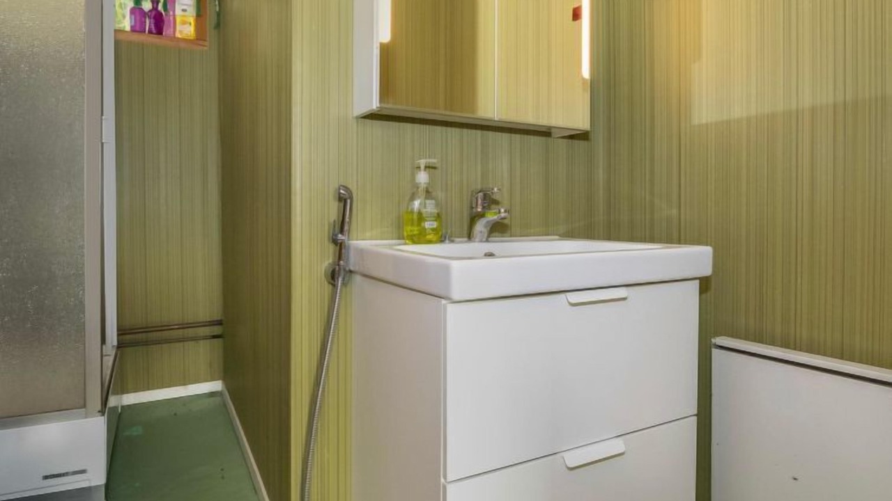 Photo of Bathroom in Replot