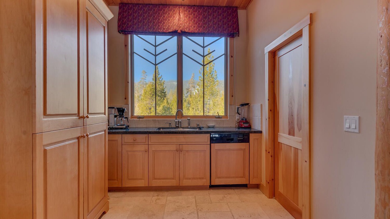 Photo of Kitchen in Olympic Valley