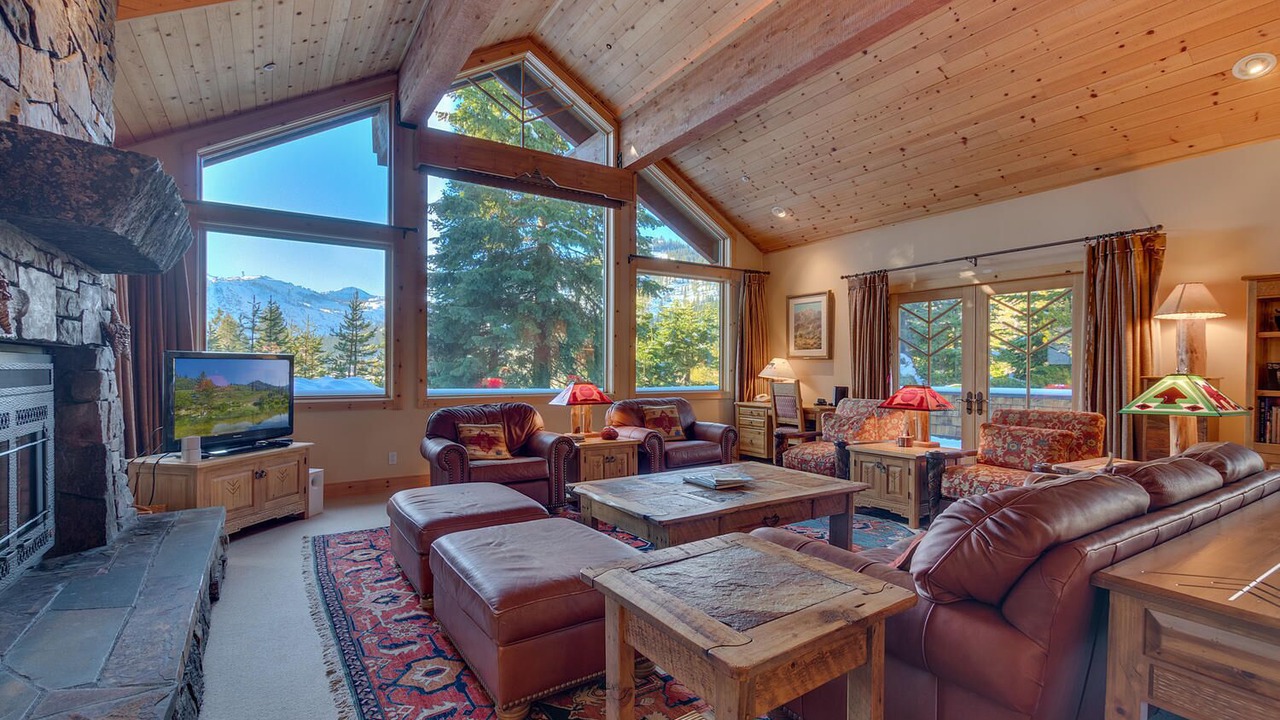 Photo of Livingroom in Olympic Valley
