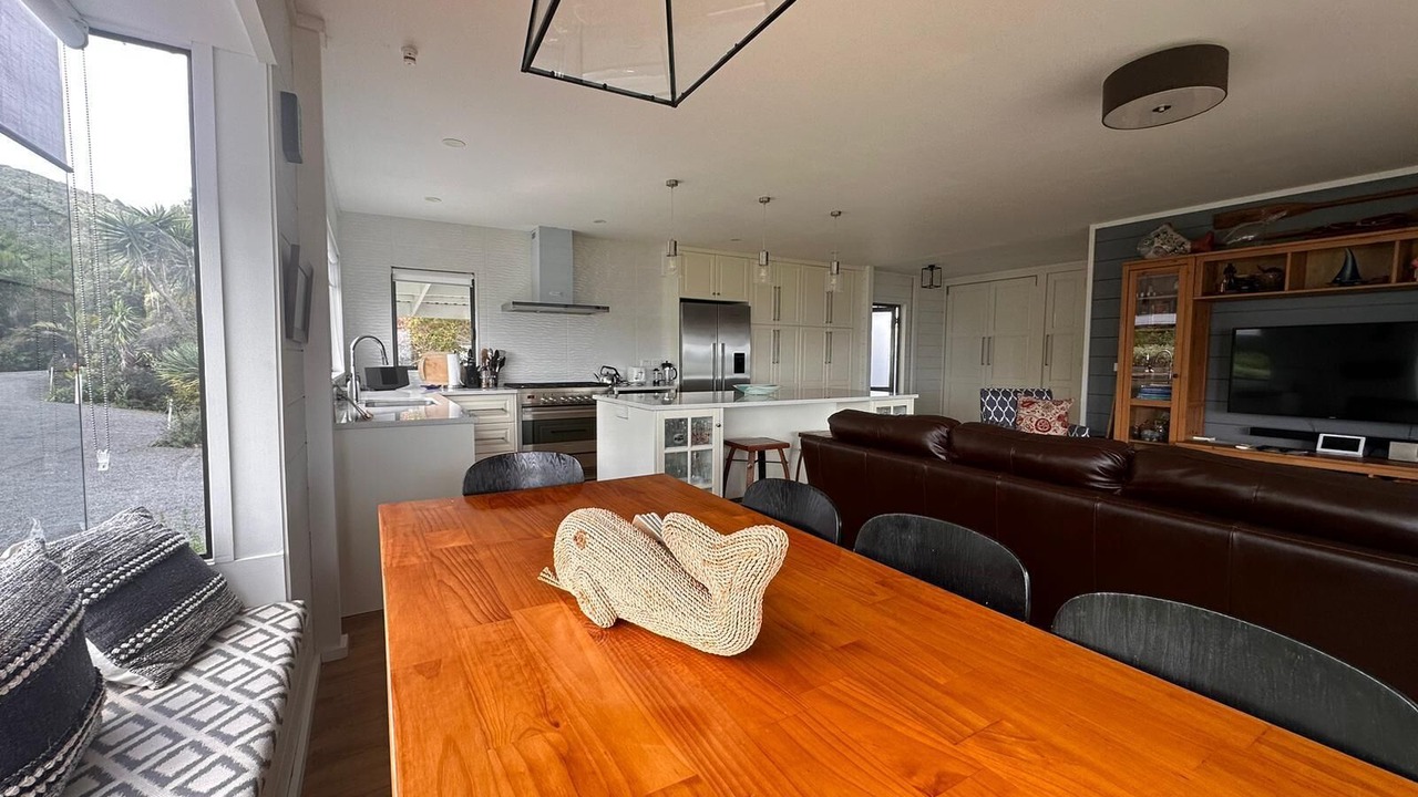 Photo of Livingroom in Whangarei Heads