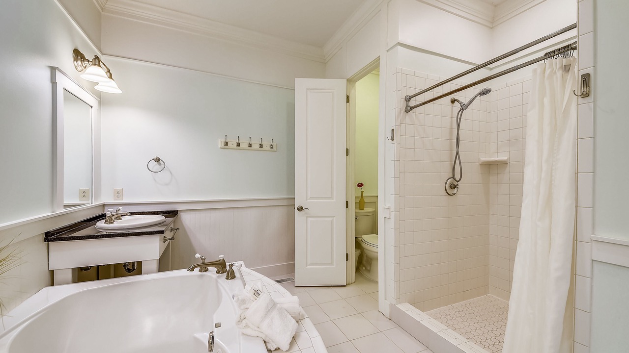Photo of Bathroom in Melrose on the Beach
