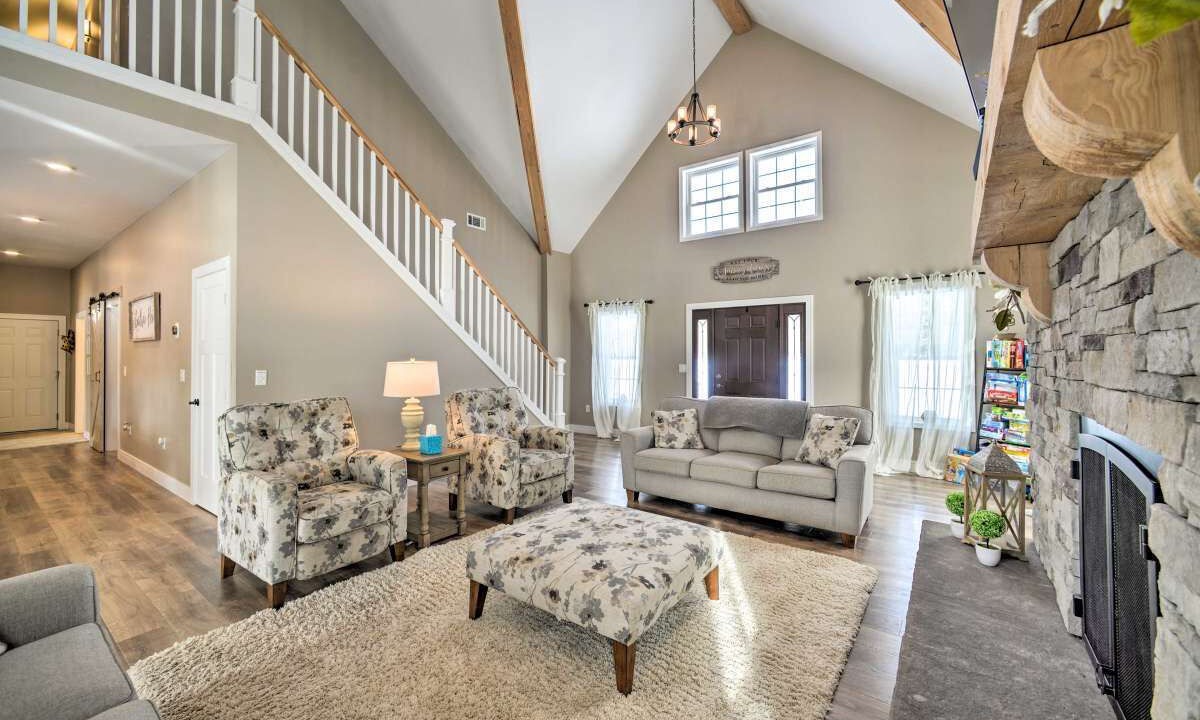Photo of Livingroom in Owls Head