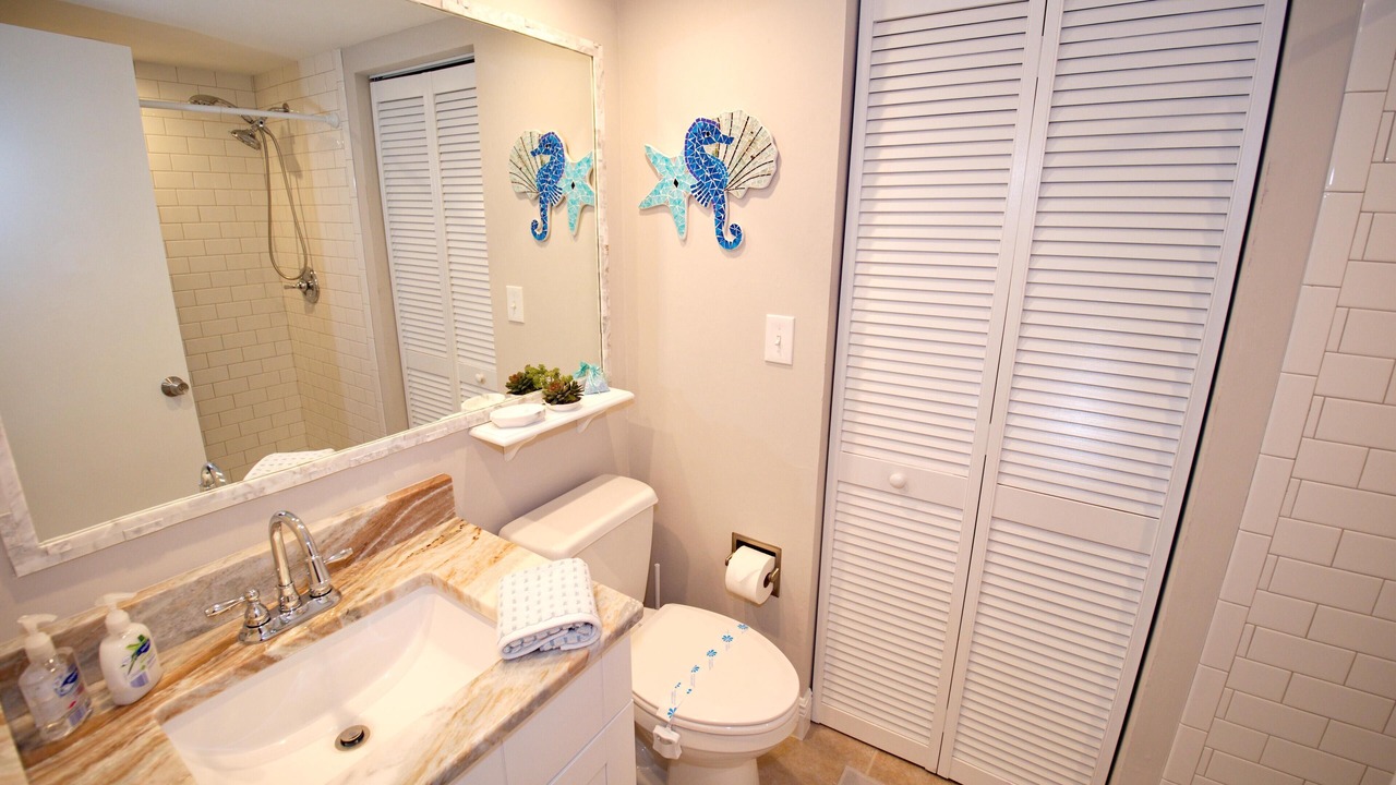 Photo of Bathroom in Biggar