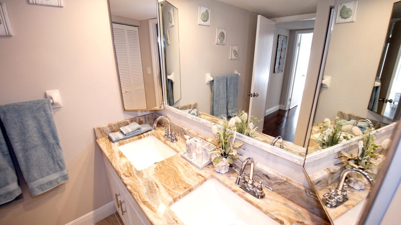Photo of Bathroom in Biggar