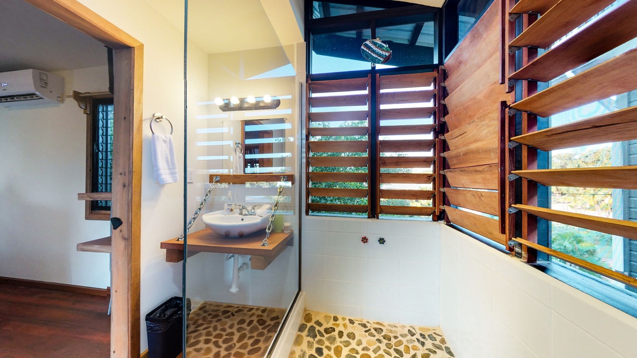 Photo of Bathroom in Surfside
