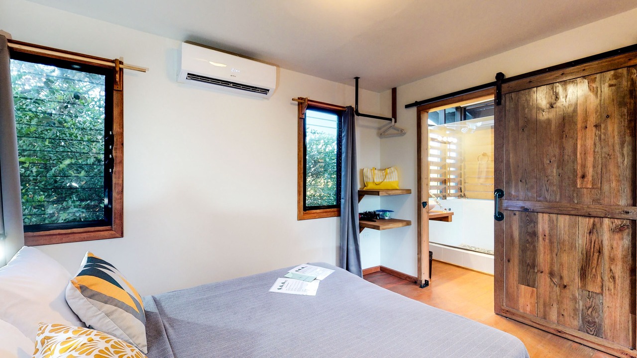 Photo of Bedroom in Surfside