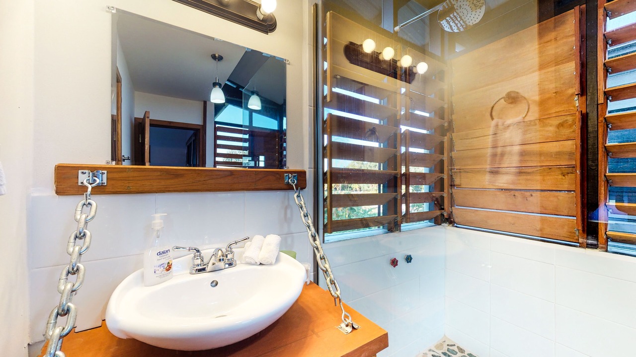 Photo of Bathroom in Surfside