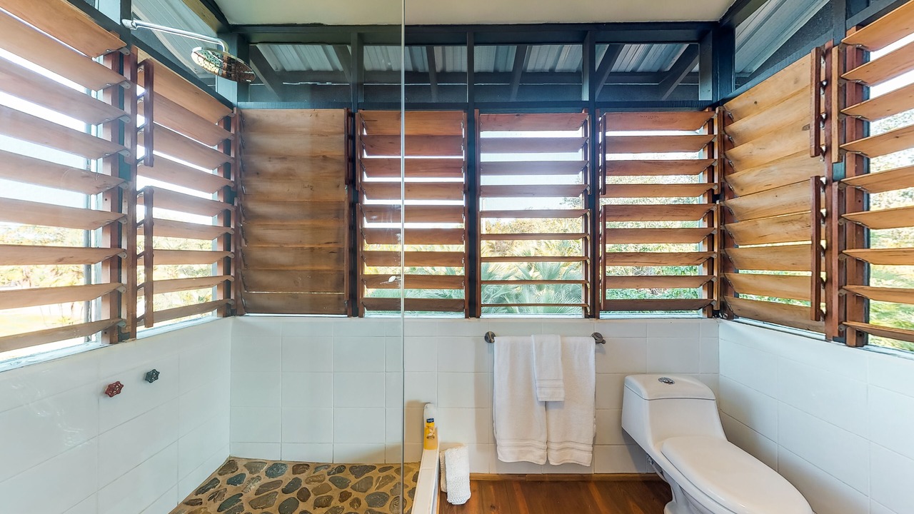Photo of Bathroom in Surfside