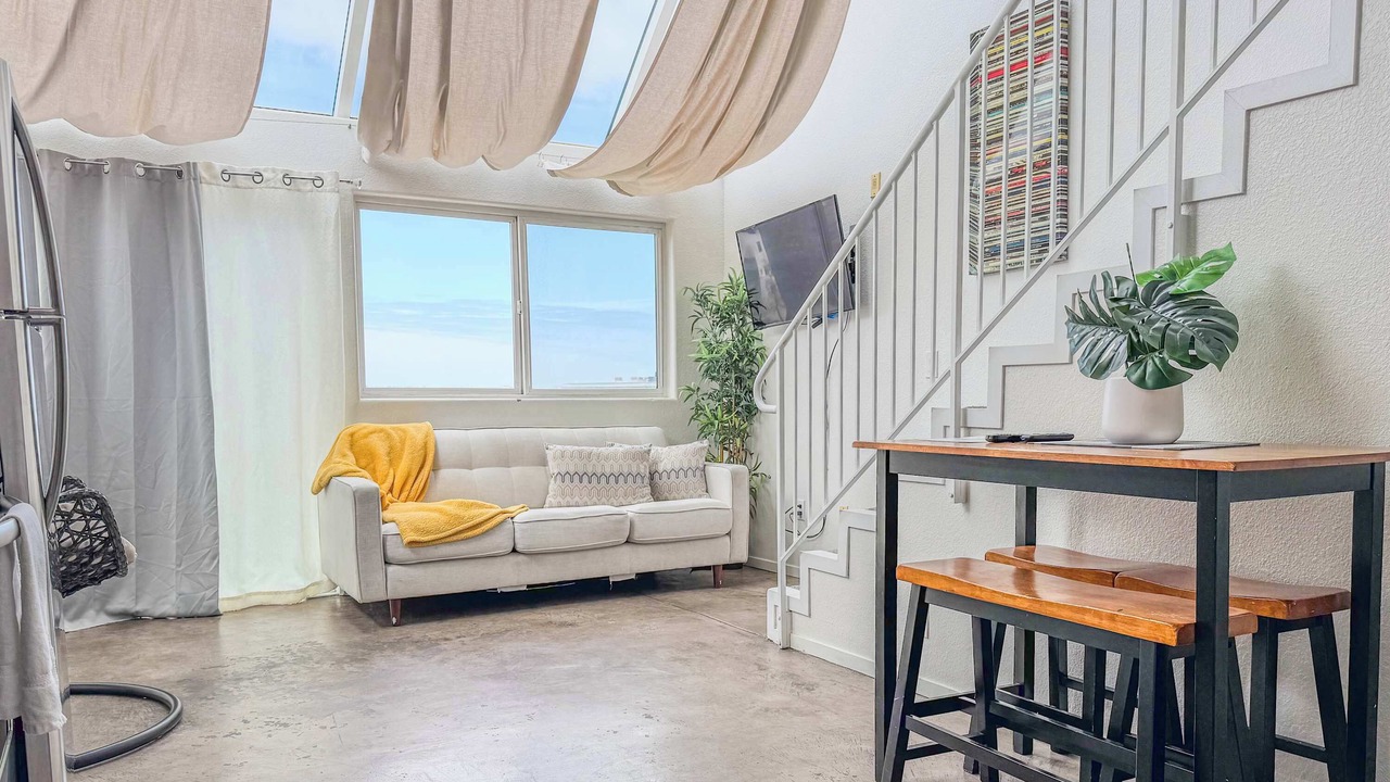 Photo of Livingroom in Bankers Hill
