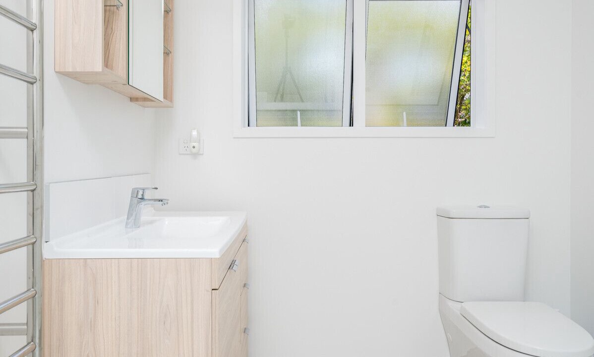 Photo of Bathroom in Langs Beach