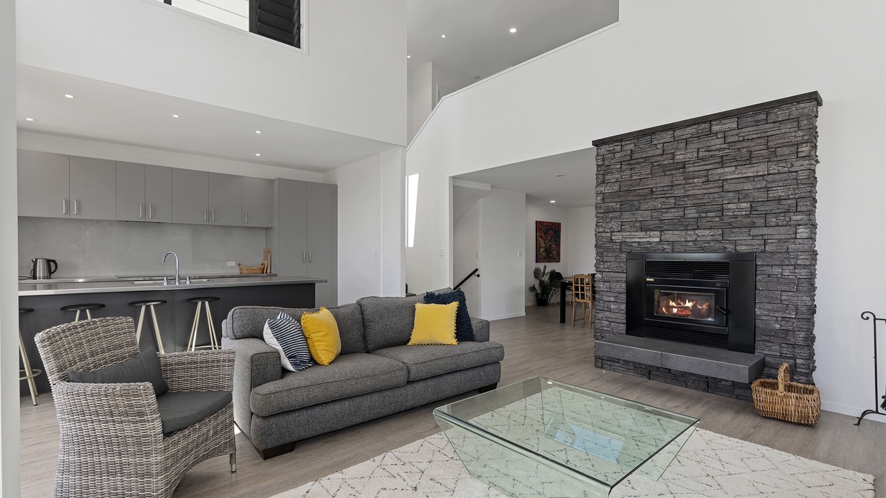 Photo of Livingroom in Langs Beach