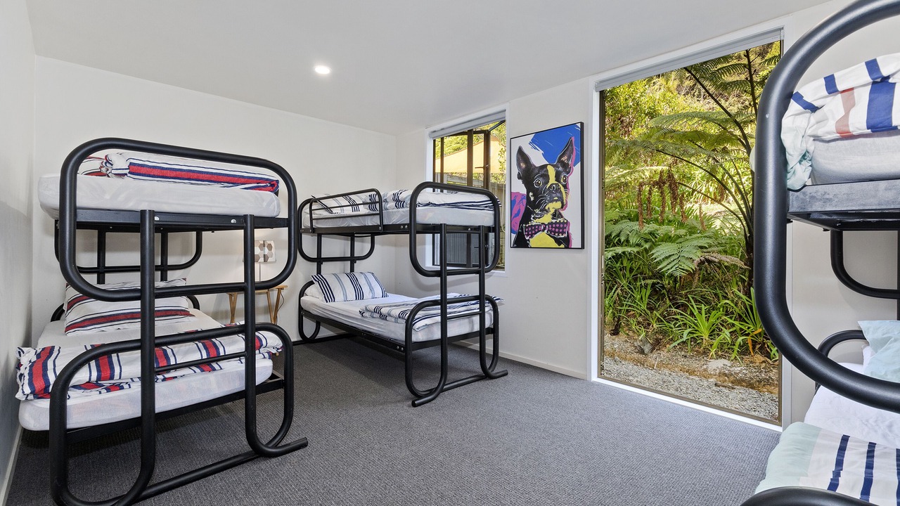 Photo of Bedroom in Langs Beach