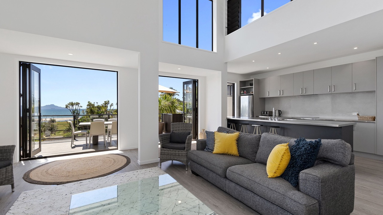 Photo of Livingroom in Langs Beach