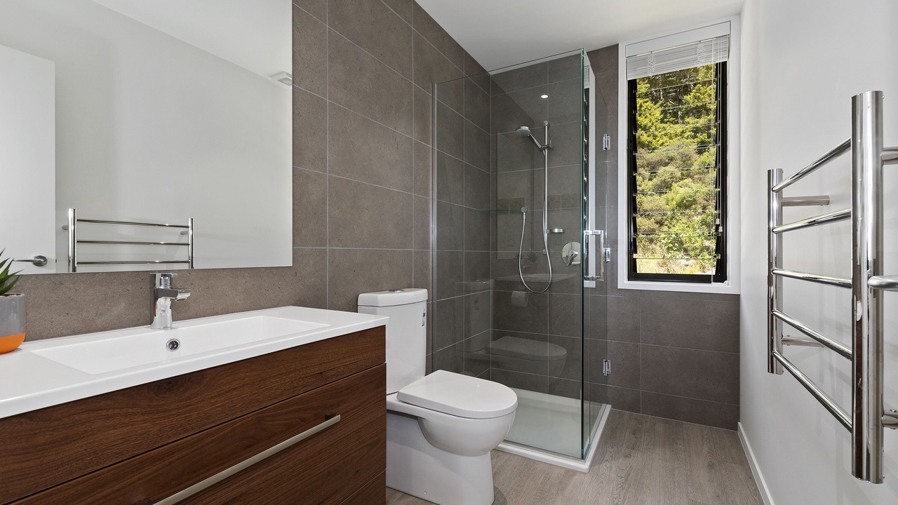 Photo of Bathroom in Langs Beach