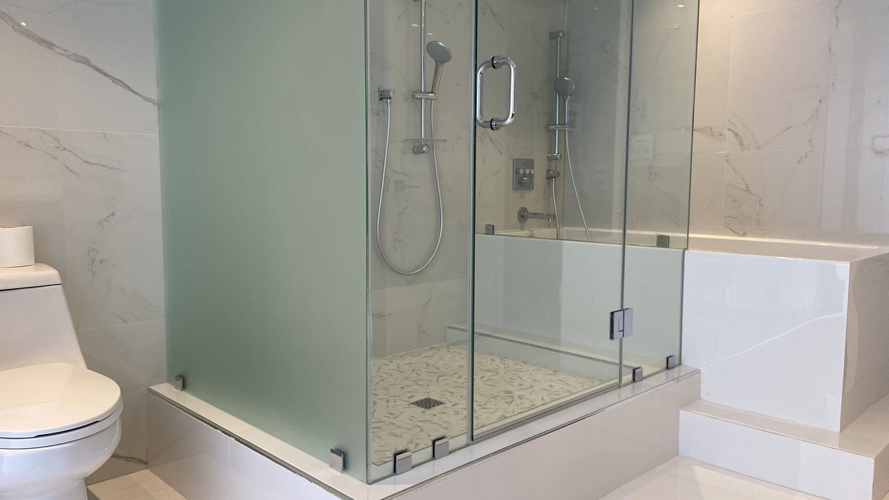 Photo of Bathroom in Bay Harbor Islands