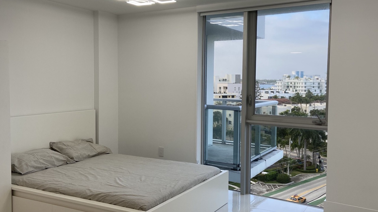 Photo of Bedroom in Bay Harbor Islands