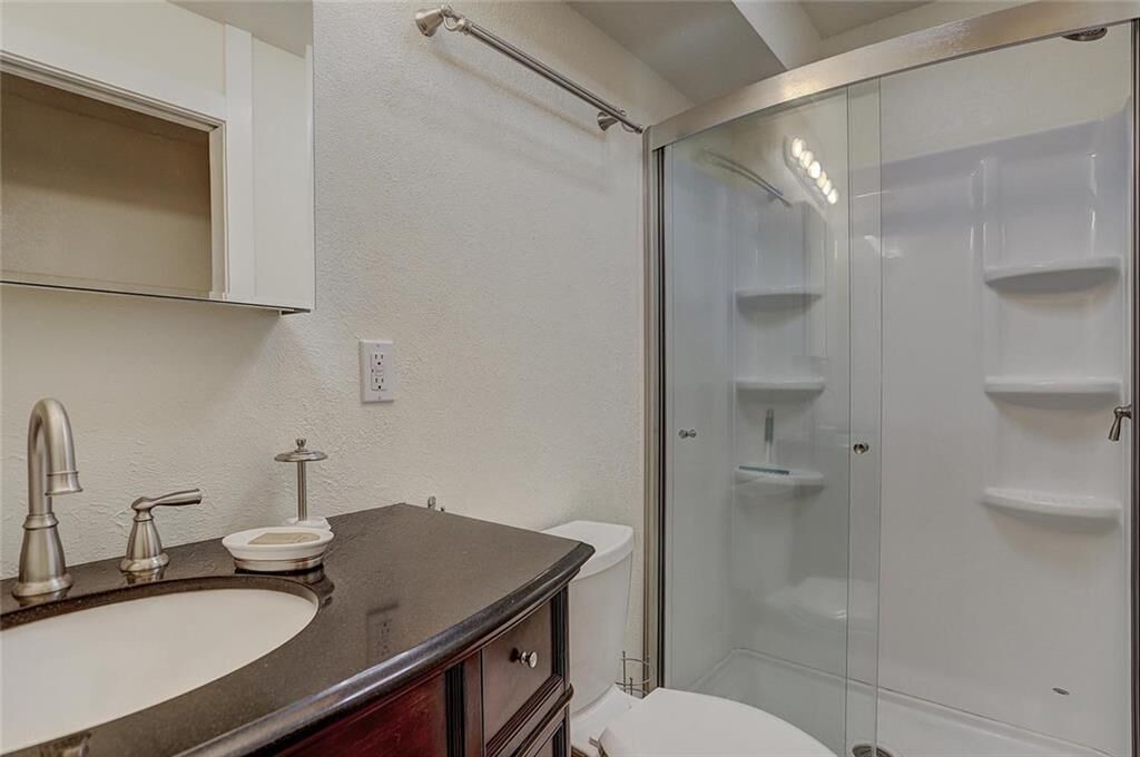 Photo of Bathroom in Peak 8