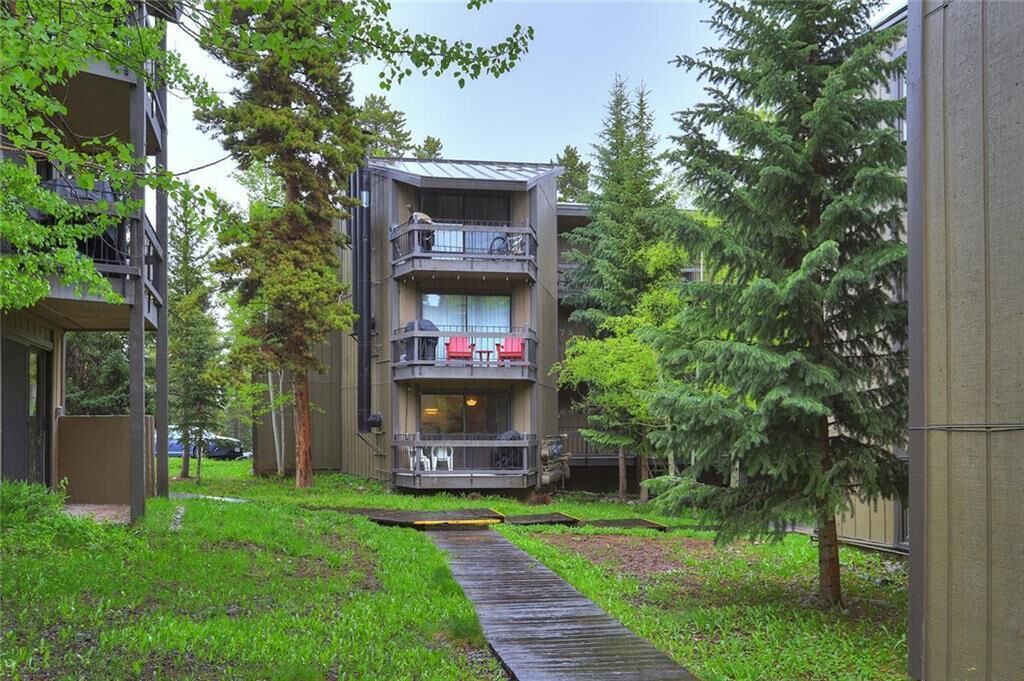Photo of Outdoor in Peak 8