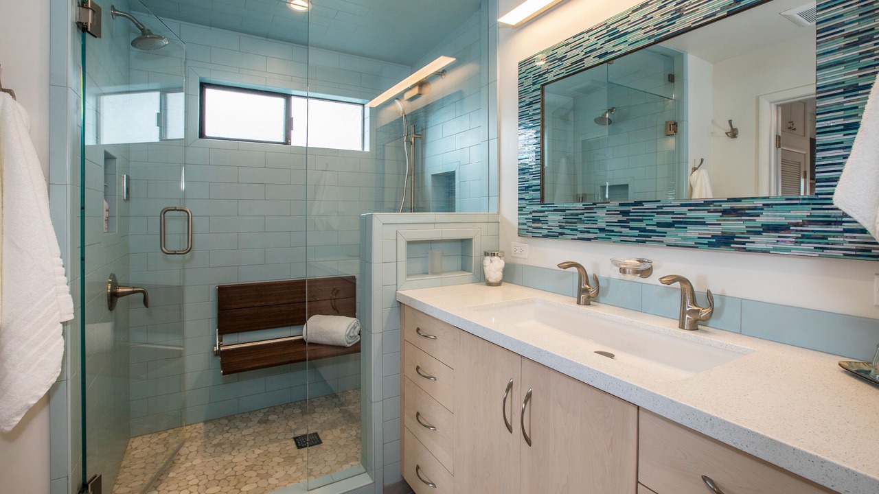 Photo of Bathroom in Alta Mesa