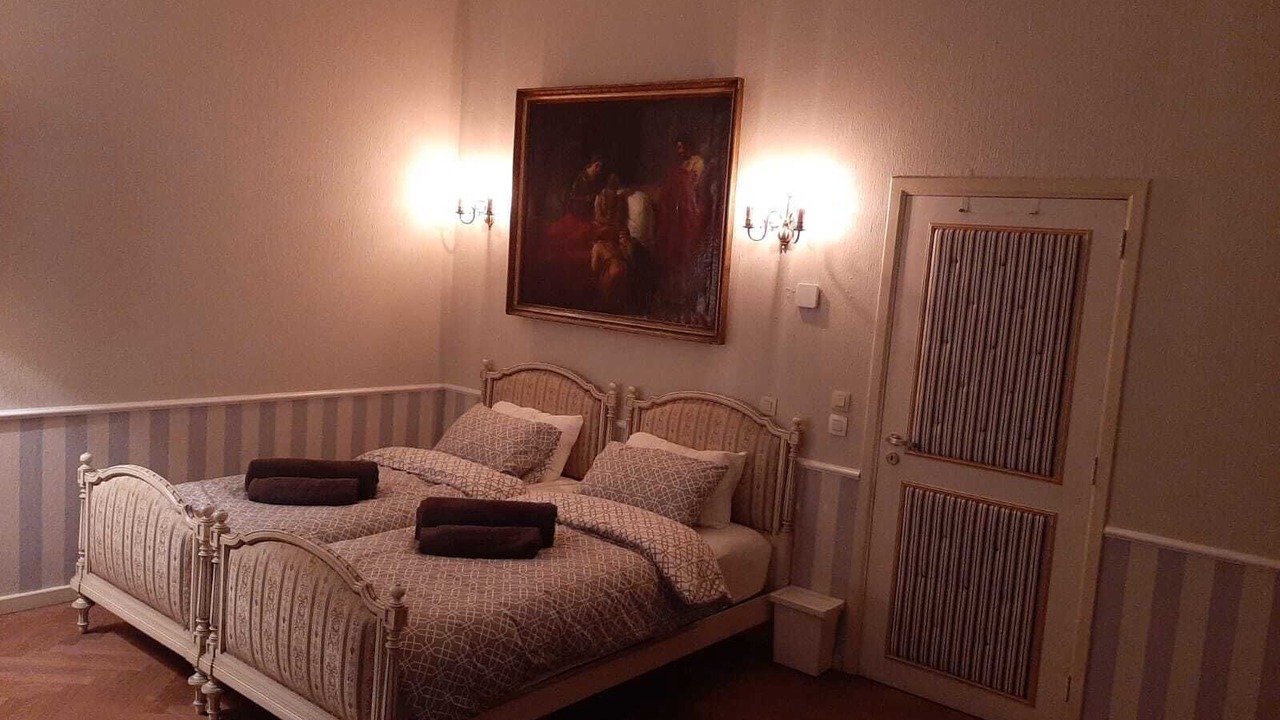 Photo of Bedroom in University District