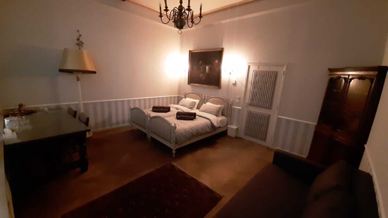 Photo of Livingroom in University District
