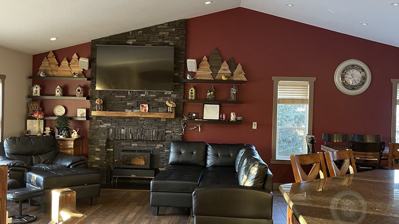Photo of Livingroom in Markerville