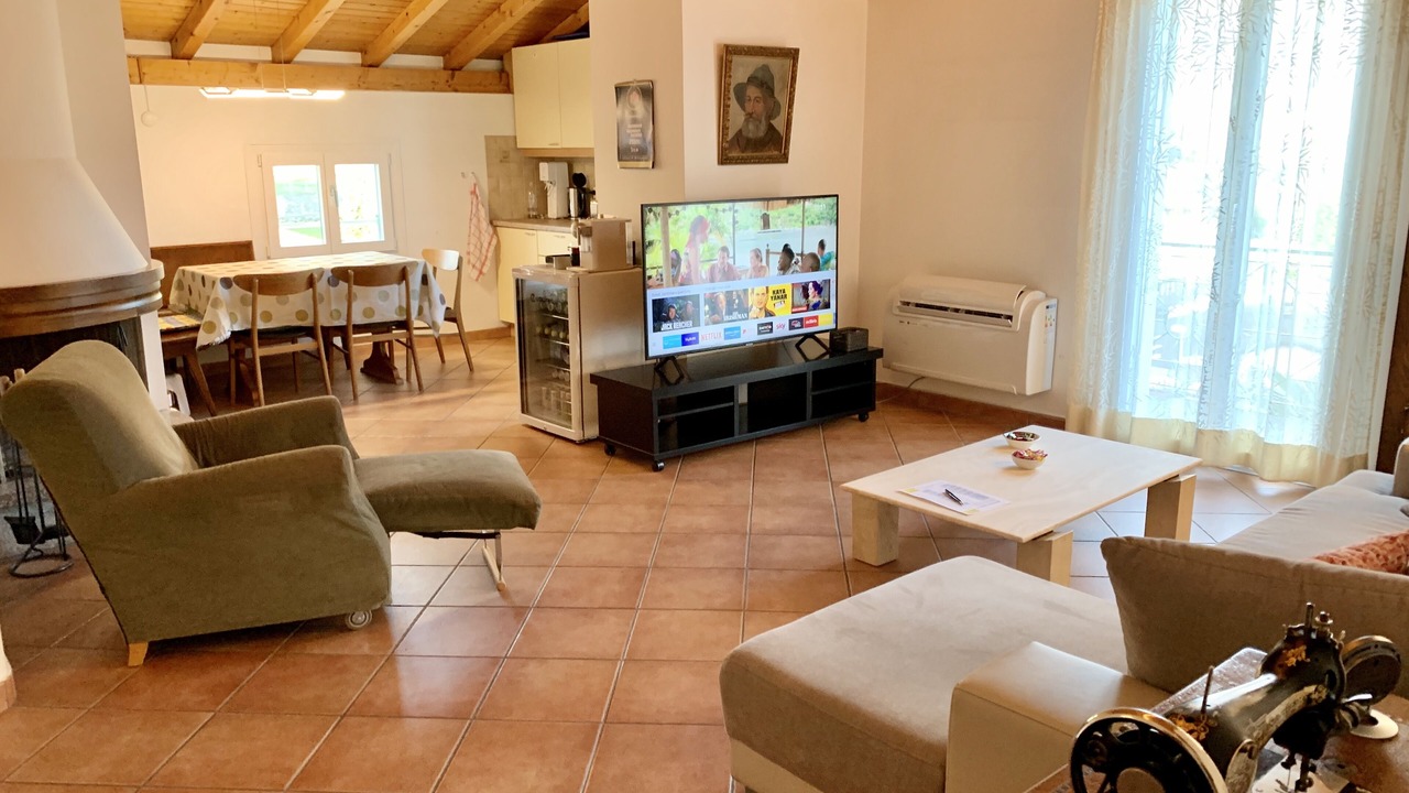 Photo of Livingroom in Comano