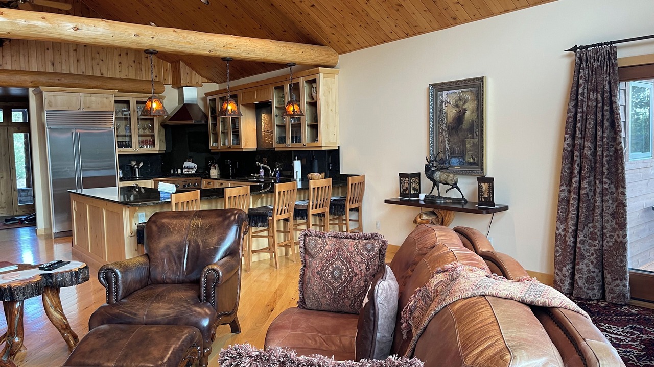 Photo of Livingroom in Emigrant