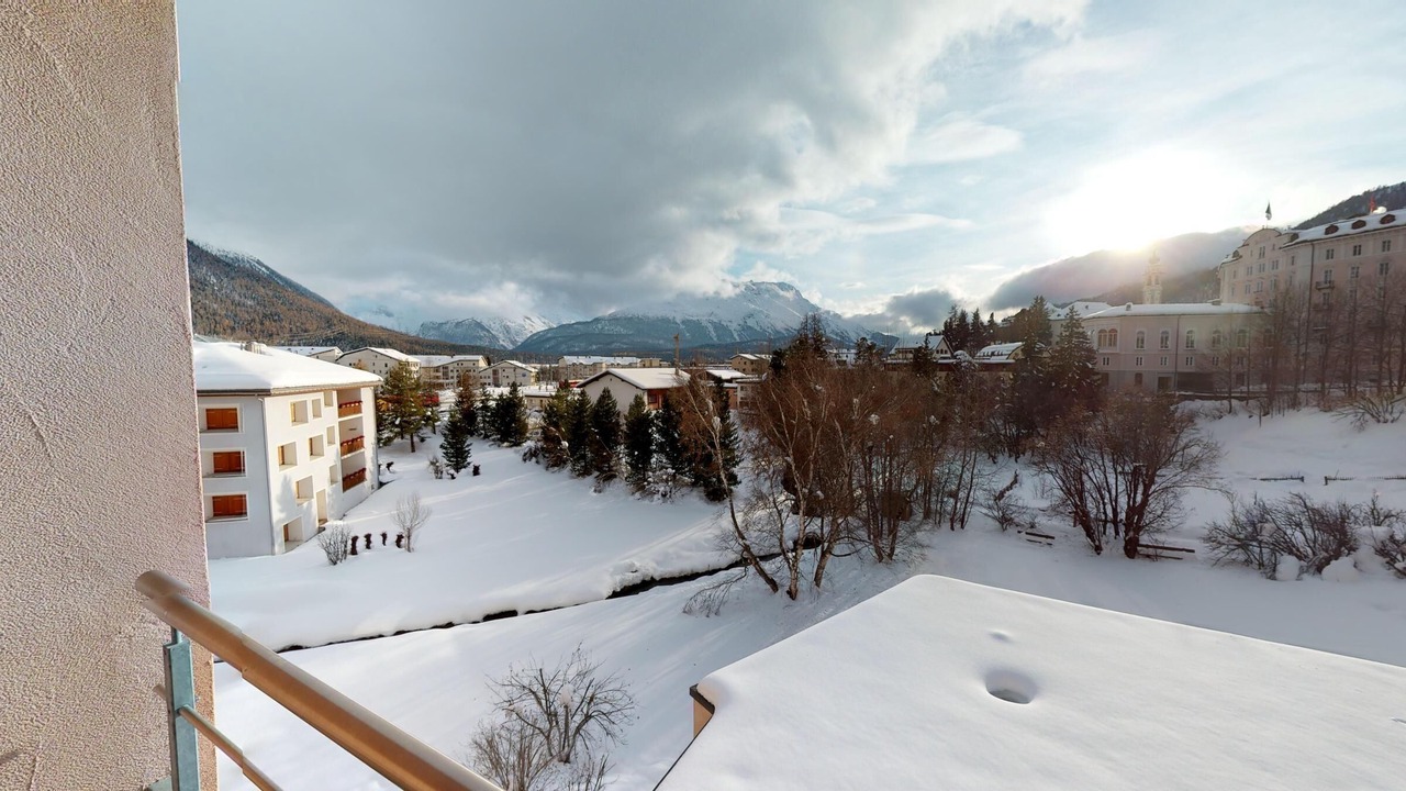 Photo of Outdoor in Samedan