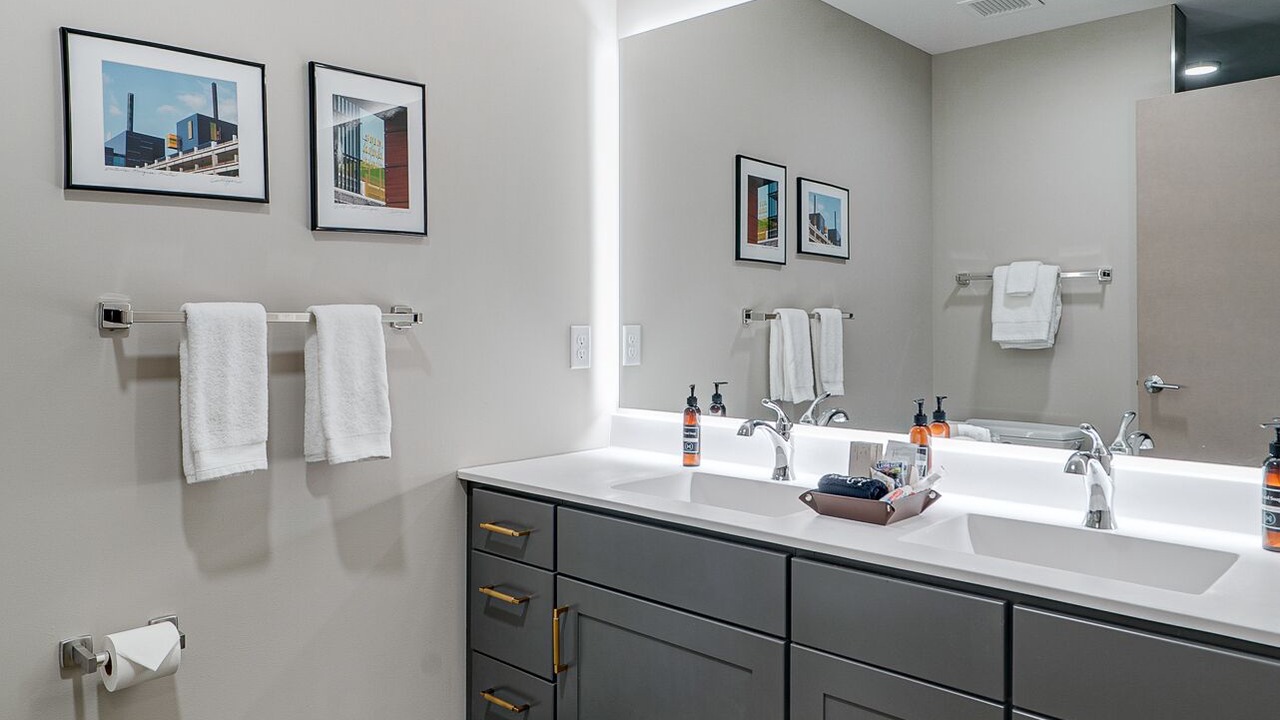 Photo of Bathroom in Warehouse District